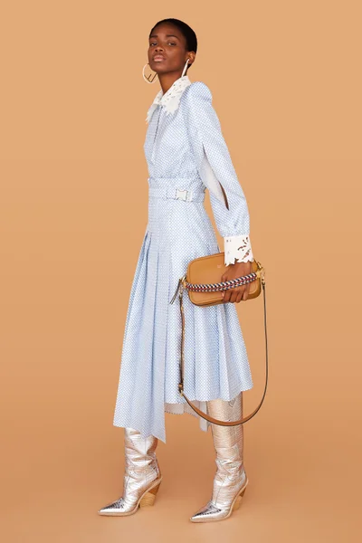 Look 15